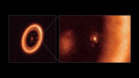 İ­l­k­ ­K­e­z­ ­B­a­ş­k­a­ ­B­i­r­ ­G­ü­n­e­ş­ ­S­i­s­t­e­m­i­n­d­e­ ­A­y­ ­O­l­u­ş­u­m­u­ ­G­ö­z­l­e­m­l­e­n­d­i­